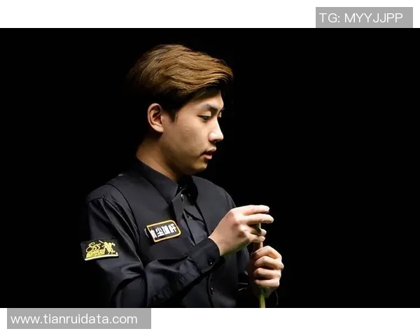 北京足球队以71分稳居冠军赛积分榜首位，争夺冠军形势乐观